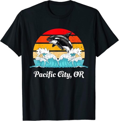 Vintage Pacific City Oregon Distressed Orca Killer Whale Art T-Shirt